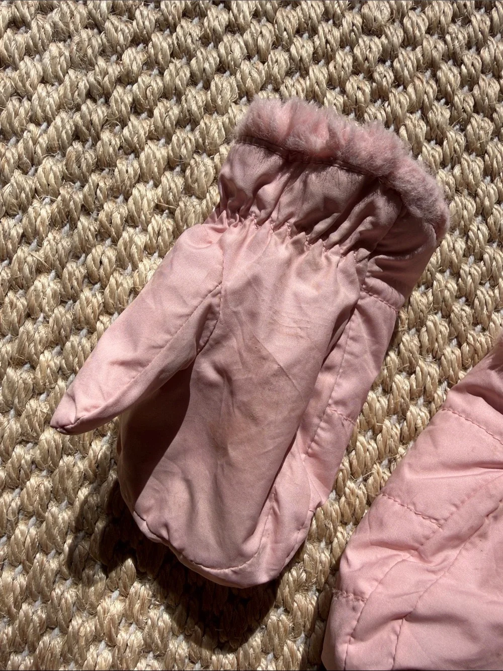 The North Face Kids Girls' Littles Mossbud Swirl Mitt Blush Pink Quilted Mittens
